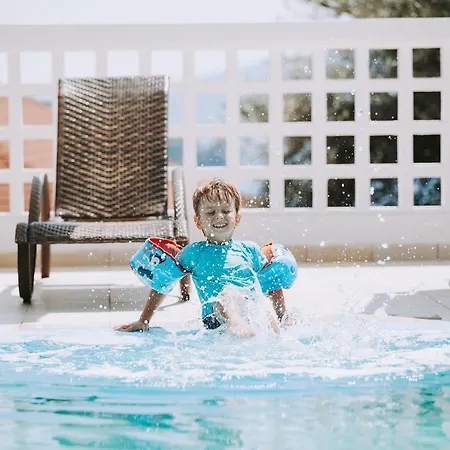 Hotel Islands View *