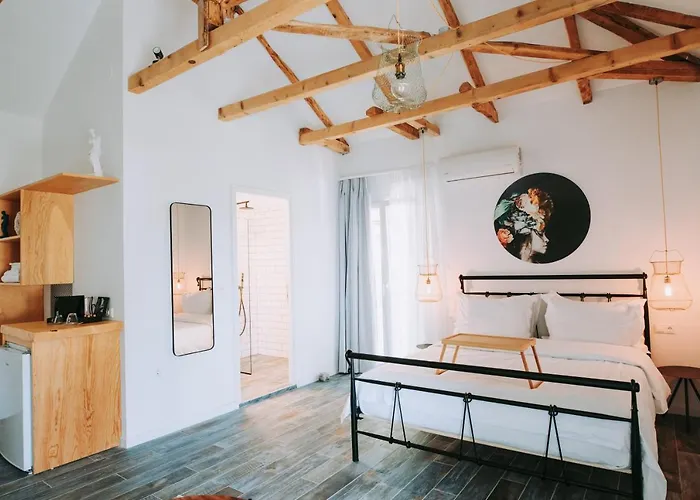 Islands View Hotel *