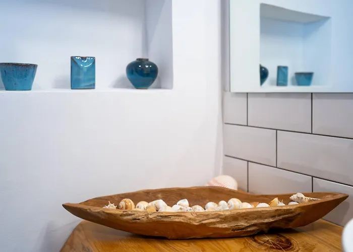 Islands View Hotel *